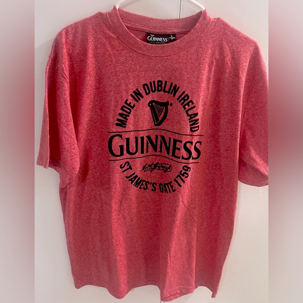 GUINNESS ST. JAMES GATE BREWERY T-SHIRT DUBLIN IRELAND Red Men's L Velvet Logo